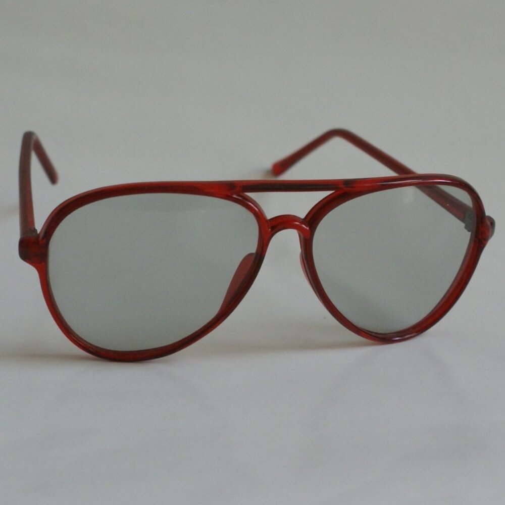 NWOT True Vintage Crystal cranberry red aviator frame w/light tint glass lens